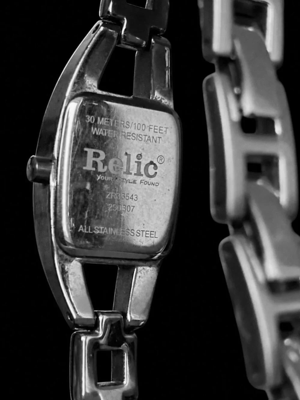 vintage RELIC stainless steel water resistant 100 feet - UNTESTED